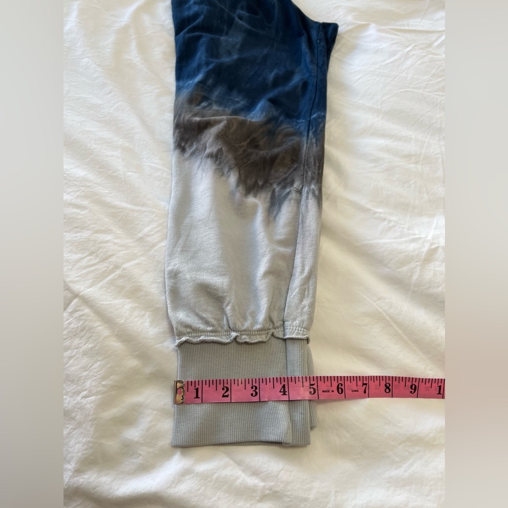 Young Fabulous & Broke | Large | Tie Dye Blue Gray Groove Joggers Rolled Waist - Picture 10 of 10